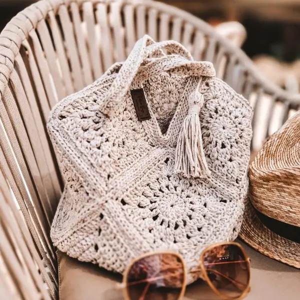 Crochet Granny Square Bag: 15 Stylish Ideas, Yarn Tips & Pattern Inspiration