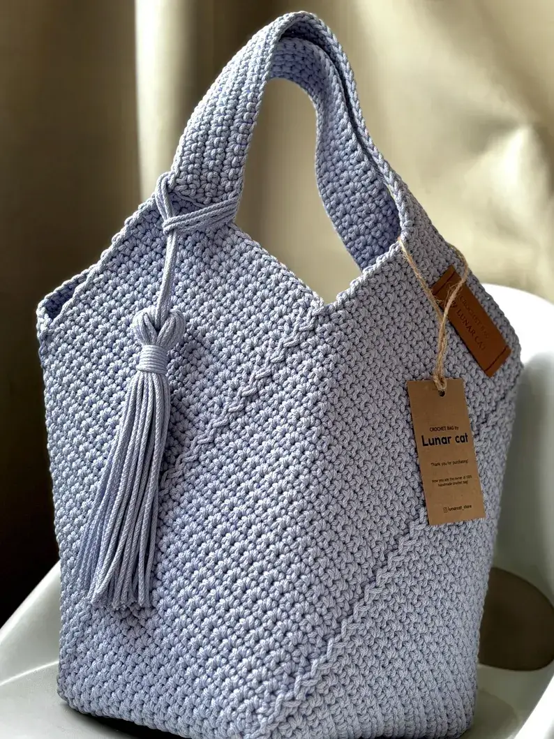 statement crochet bag pattern for fall