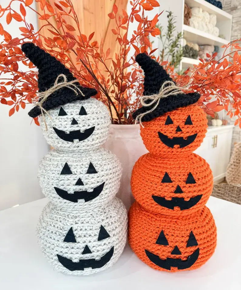 halloween crochet display pattern idea